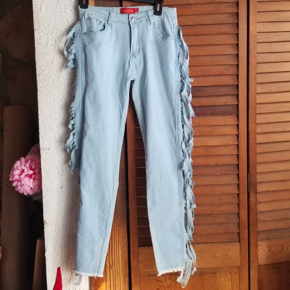 Buzz jeans fringed seams & raw hem size 7/8